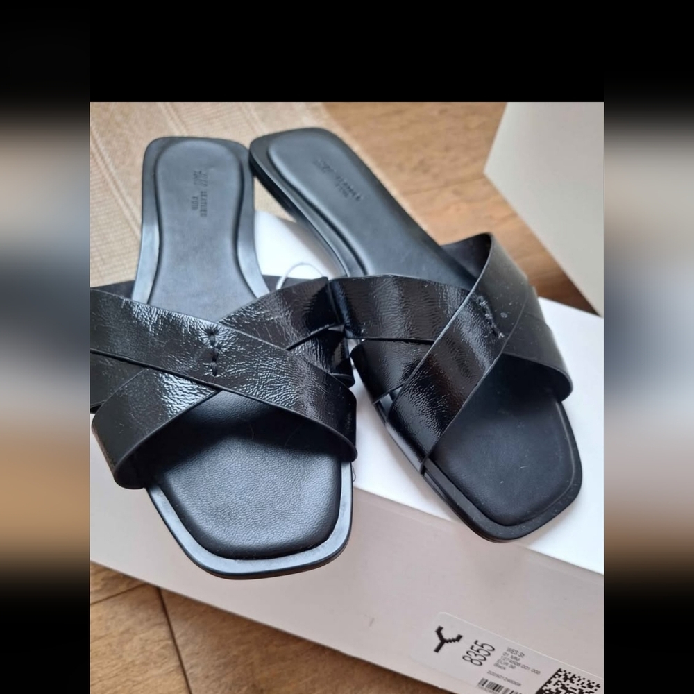 NIB H&M Women's Black Leatger Cross-Strap Sandals